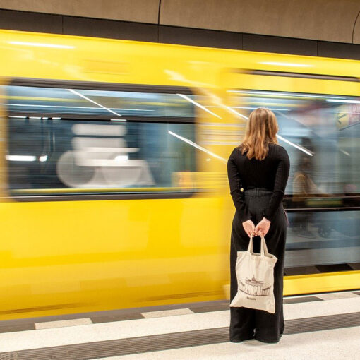 La linea M2 del metrò di Milano sarà interrotta in estate per cambiare i binari | Articolo da la Repubblica aprile 2025